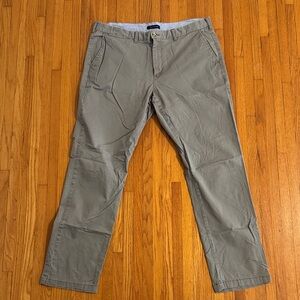 TOMMY HILFIGER BROWN CHINO PANTS Men’s 40 x 34